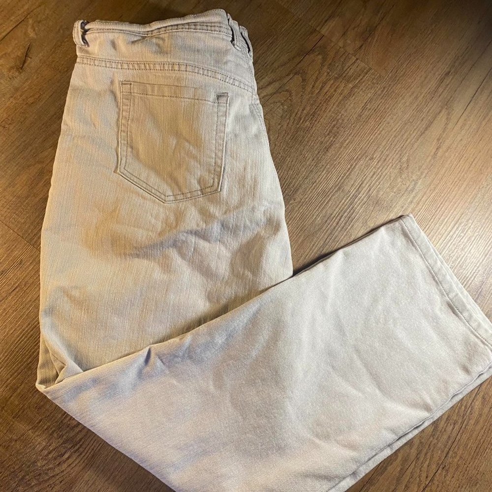 White Mens Pants No Stains